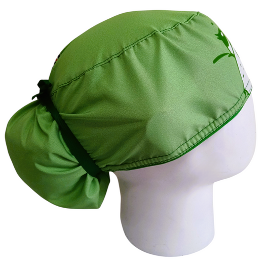 Gorro Quirúrgico Mujer y Portacarnet Ositos Cariñositos Verde - gorro antifluido para mujer Doctools - foto 2
