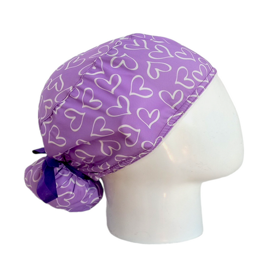 Gorro Quirúrgico Mujer y Portacarnet Corazones Lila - gorro antifluido para mujer Doctools - foto 2