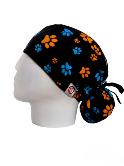 Gorro Quirúrgico Mujer y Portacarnet Huellitas Negro - gorro antifluido para mujer Doctools - foto 1