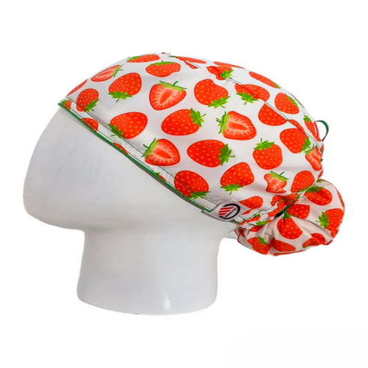 Gorro Quirúrgico Mujer y Portacarnet Fresas - gorro antifluido para mujer Doctools - foto 1
