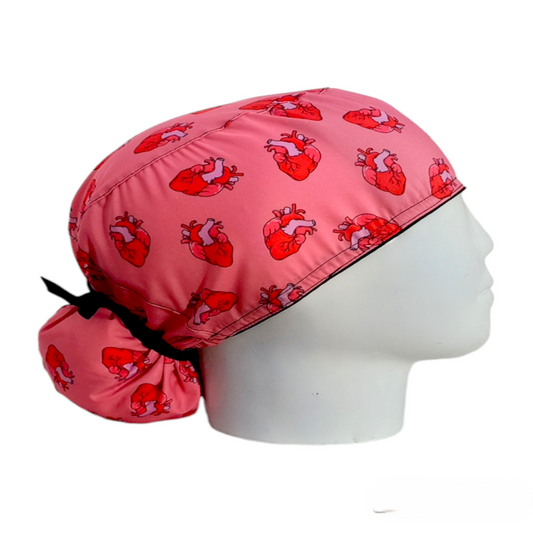 Gorro Quirúrgico Mujer y Portacarnet Corazones Salmón - gorro antifluido para mujer Doctools - foto 2