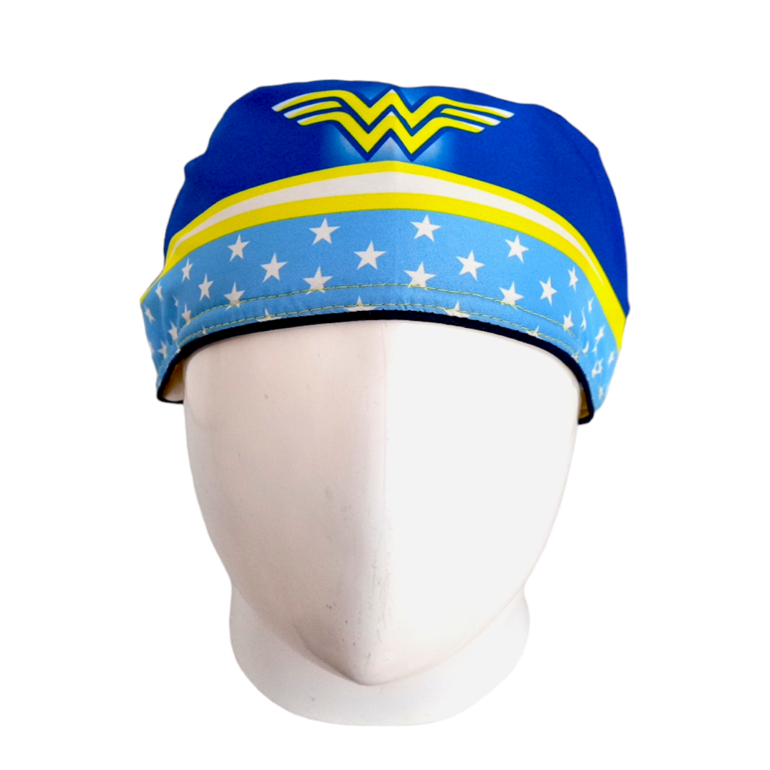 Gorro Quirúrgico Mujer y Portacarnet Mujer Maravilla Azul y Amarillo - gorro antifluido para mujer Doctools - foto 3