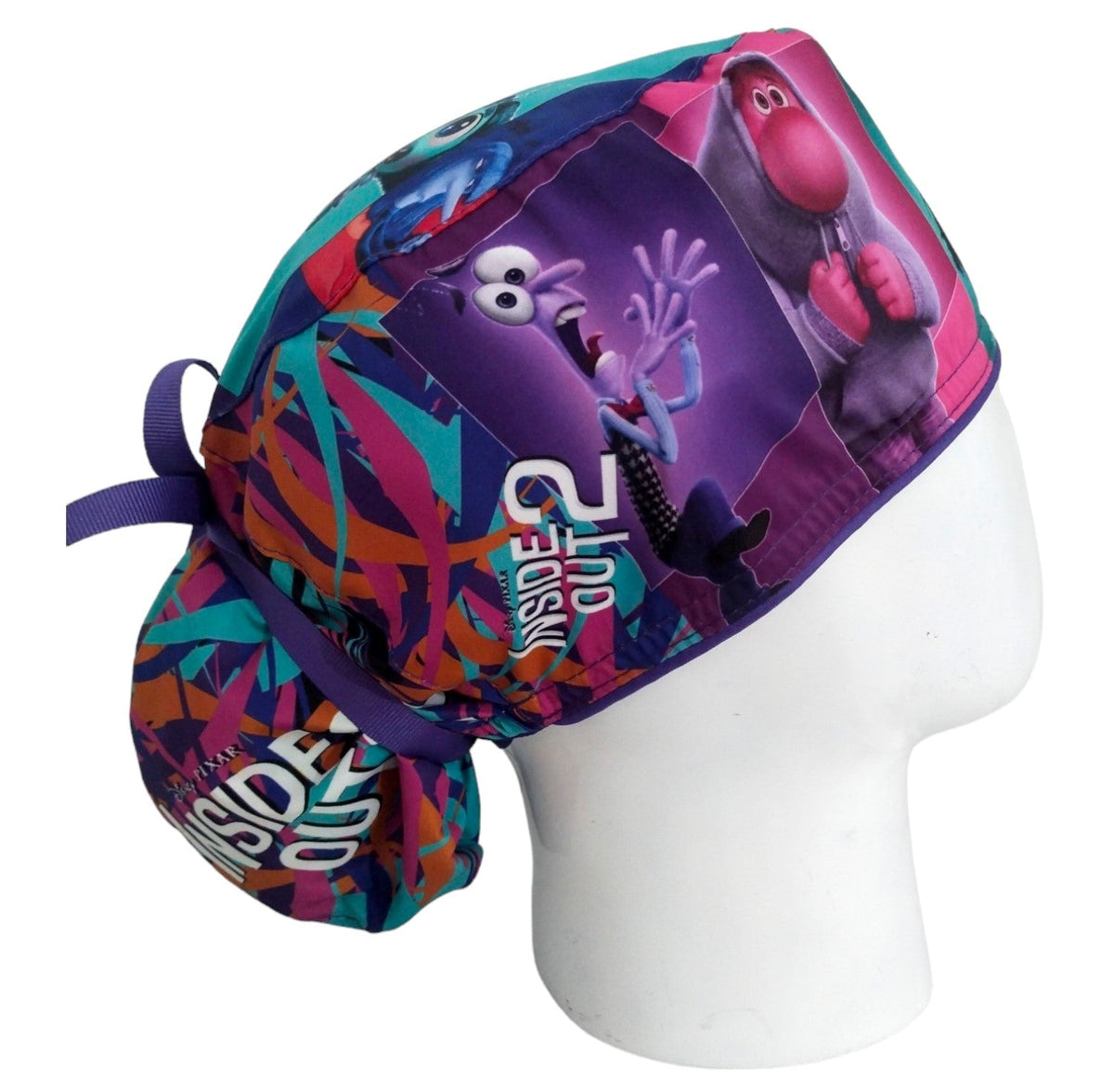 Gorro Quirúrgico Mujer y Portacarnet Intensamente Nuevas Emociones - gorro antifluido para mujer Doctools - foto 2