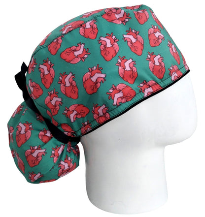 Gorro Quirúrgico Mujer y Portacarnet Corazones Menta - gorro antifluido para mujer Doctools - foto 1