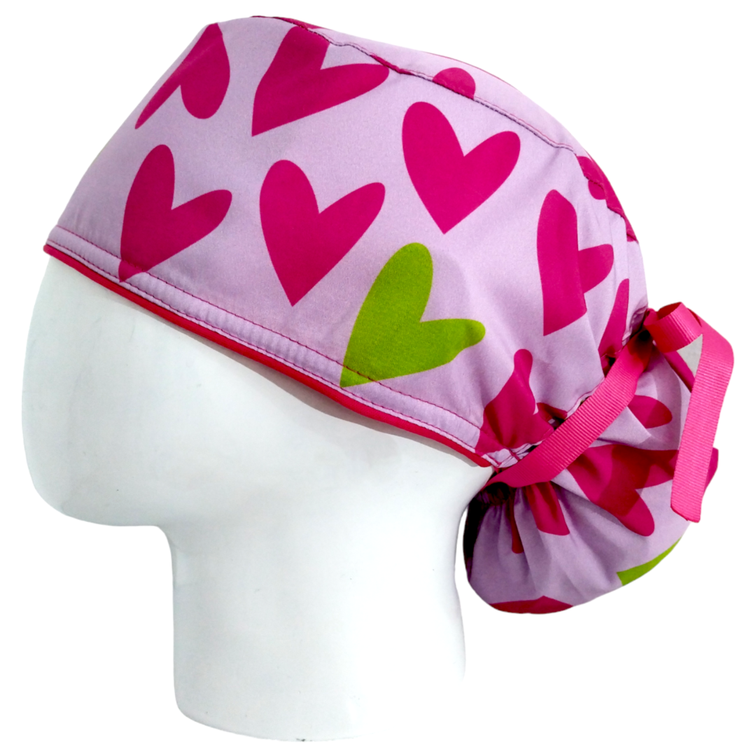 Gorro Quirúrgico Mujer y Portacarnet Love Pink - gorro antifluido para mujer Doctools - foto 1