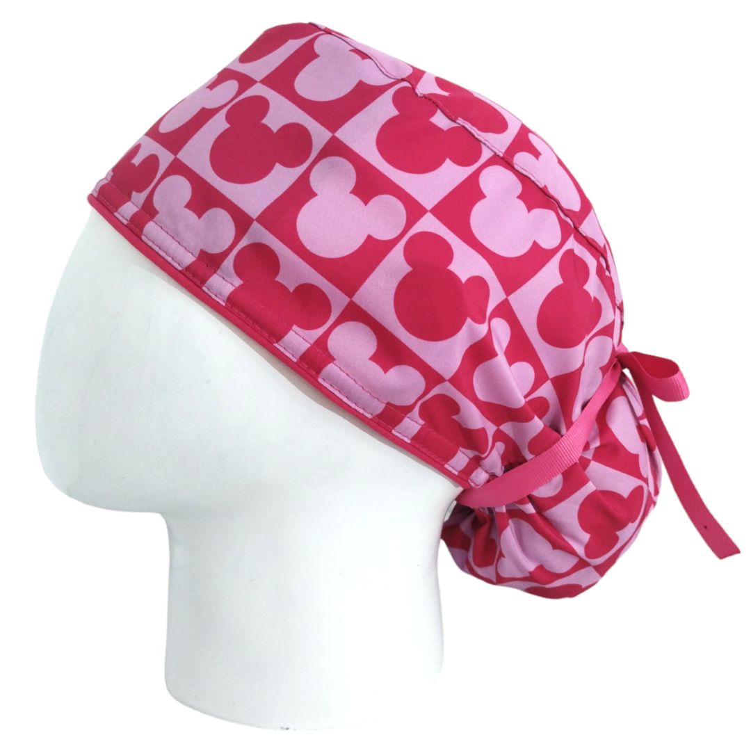 Gorro Quirúrgico Mujer y Portacarnet Minnie Caritas Fucsia - gorro antifluido para mujer Doctools - foto 1