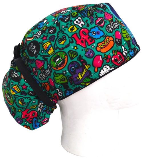 Gorro Quirúrgico Mujer y Portacarnet Mickey Urban Galaxy - gorro antifluido para mujer Doctools - foto 1