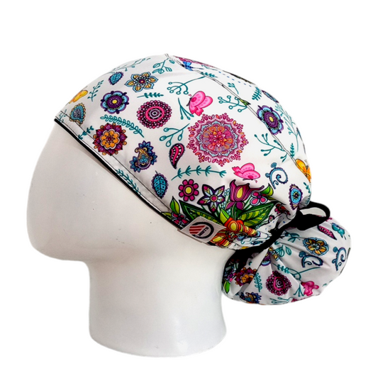 Gorro Quirúrgico Mujer y Portacarnet Mandalas y Flores - gorro antifluido para mujer Doctools - foto 1