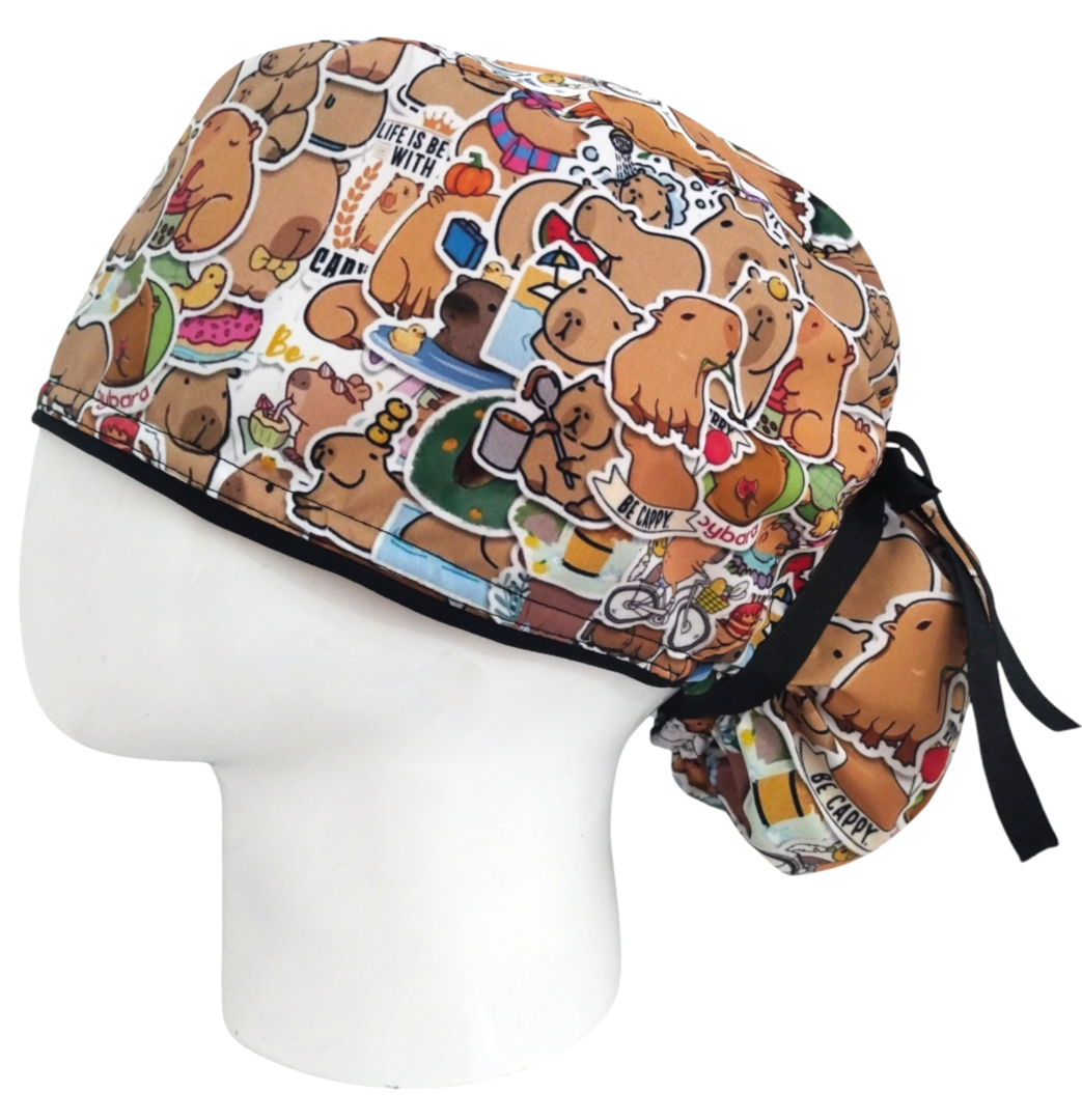 Gorro Quirúrgico Mujer y Portacarnet Capibara Collage - gorro antifluido para mujer Doctools - foto 1