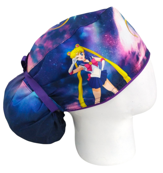Gorro Quirúrgico Mujer y Portacarnet Sailor Moon Morado - gorro antifluido para mujer Doctools - foto 2