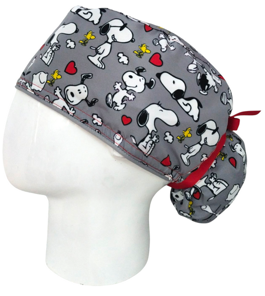 Gorro Quirúrgico Mujer y Portacarnet Snoopy Gris - gorro antifluido para mujer Doctools - foto 1
