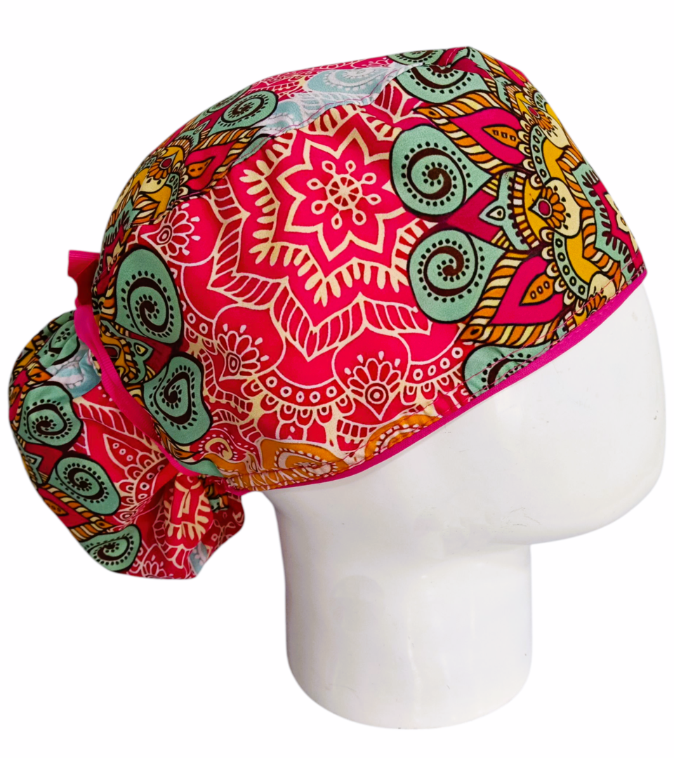 Gorro Quirúrgico Mujer y Portacarnet Mandala Floral - gorro antifluido para mujer Doctools - foto 2