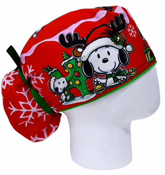 Gorro Quirúrgico Mujer y Portacarnet Navidad Snoopy Rojo - gorro antifluido para mujer Doctools - foto 2