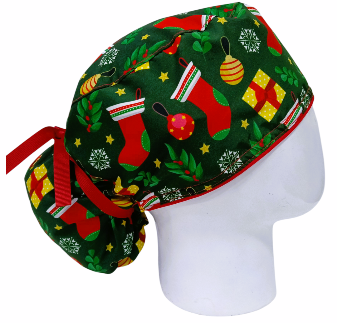 Gorro Quirúrgico Mujer y Portacarnet Navidad Botas Verde - gorro antifluido para mujer Doctools - foto 2