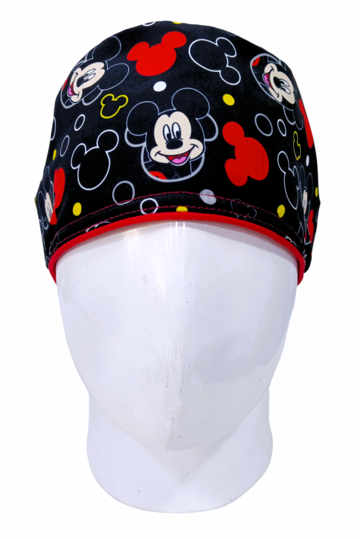 Gorro Quirúrgico Mujer y Portacarnet Mickey Siluetas Rojas - gorro antifluido para mujer Doctools - foto 3