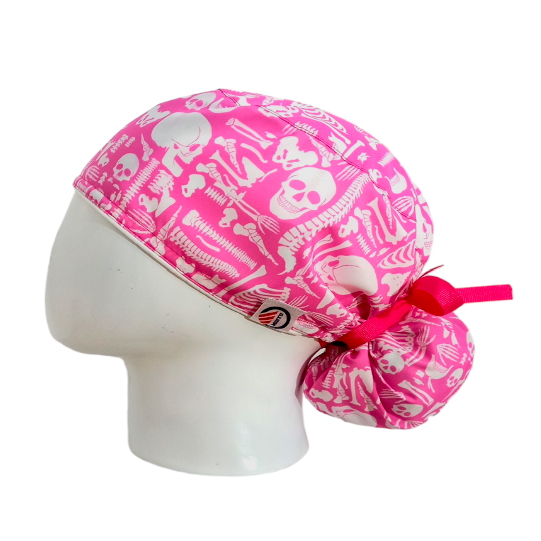 Gorro Quirúrgico Mujer y Portacarnet Huesos Rosa - gorro antifluido para mujer Doctools - foto 1