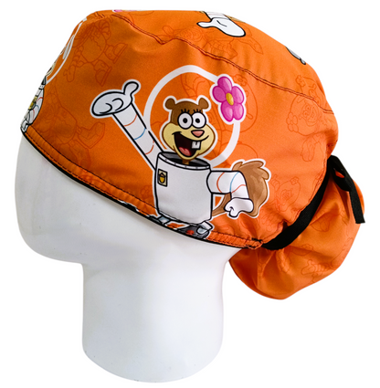 Gorro Quirúrgico Mujer y Portacarnet Arenita Bob Esponja Naranja - gorro antifluido para mujer Doctools - foto 1