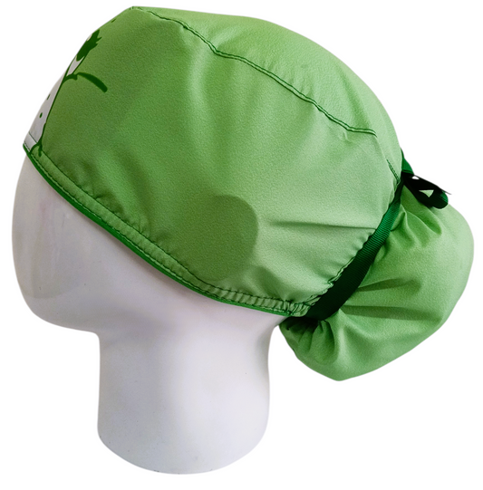 Gorro Quirúrgico Mujer y Portacarnet Ositos Cariñositos Verde - gorro antifluido para mujer Doctools - foto 1