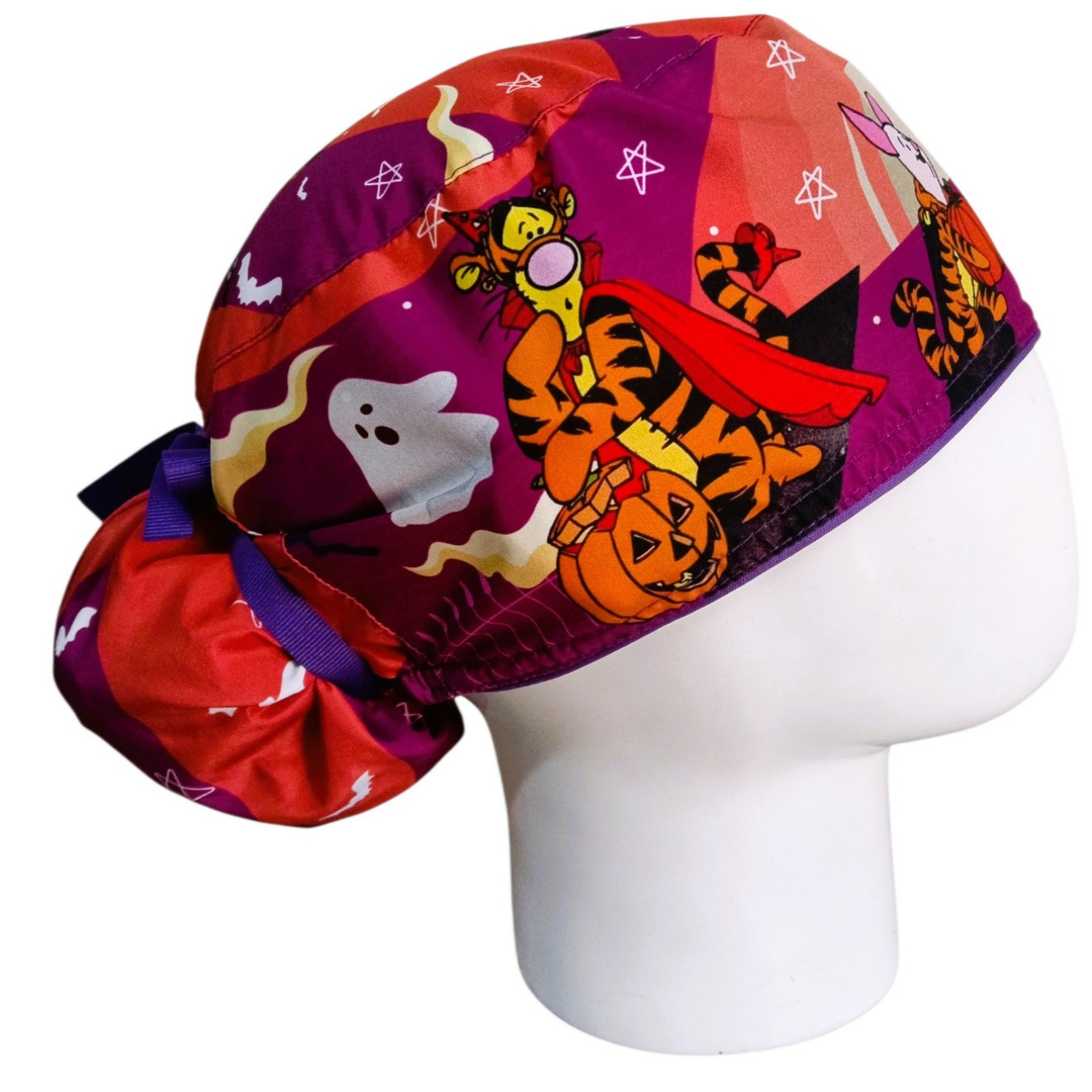Gorro Quirúrgico Mujer y Portacarnet Winnie Pooh Halloween - gorro antifluido para mujer Doctools - foto 2