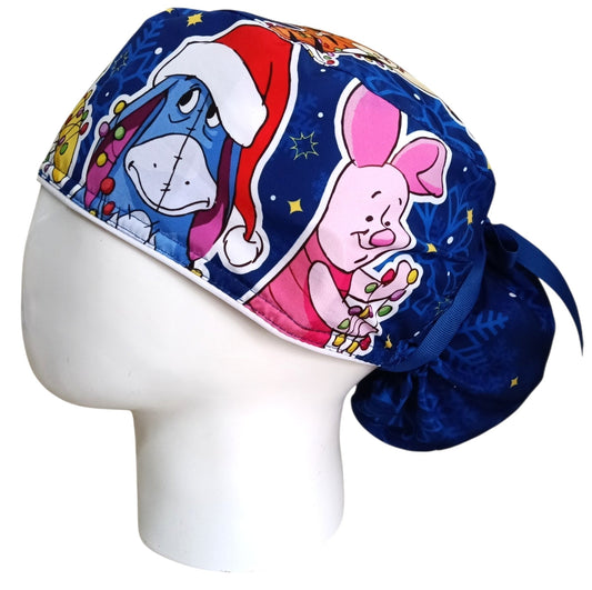 Gorro Quirúrgico Mujer y Portacarnet Winnie Pooh Navidad - gorro antifluido para mujer Doctools - foto 1
