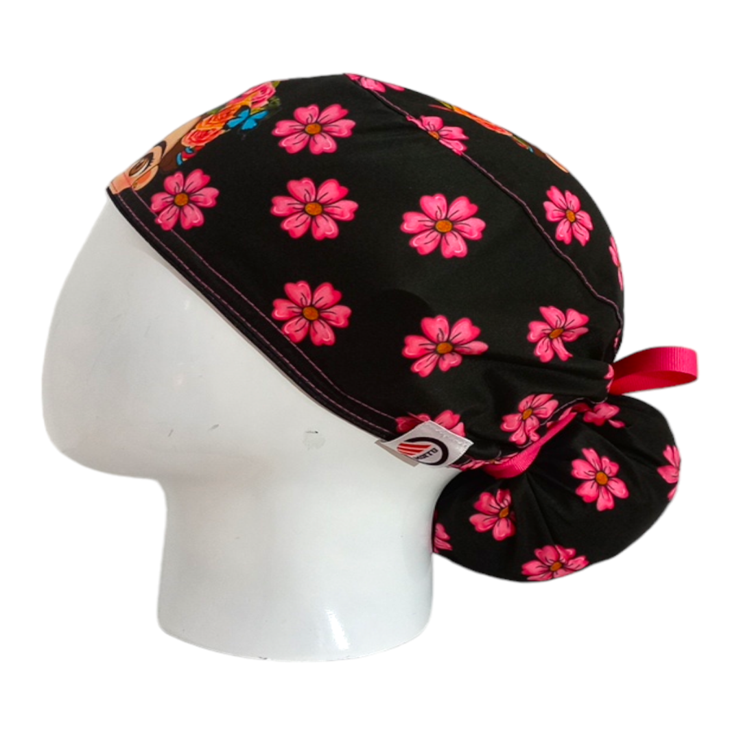 Gorro Quirúrgico Mujer y Portacarnet Frida Kahlo Negro Flores Rosadas - gorro antifluido para mujer Doctools - foto 1