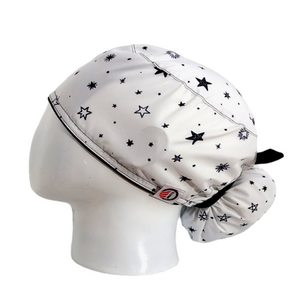 Gorro Quirúrgico Mujer y Portacarnet Estrellas Blanco y Negro - gorro antifluido para mujer Doctools - foto 1