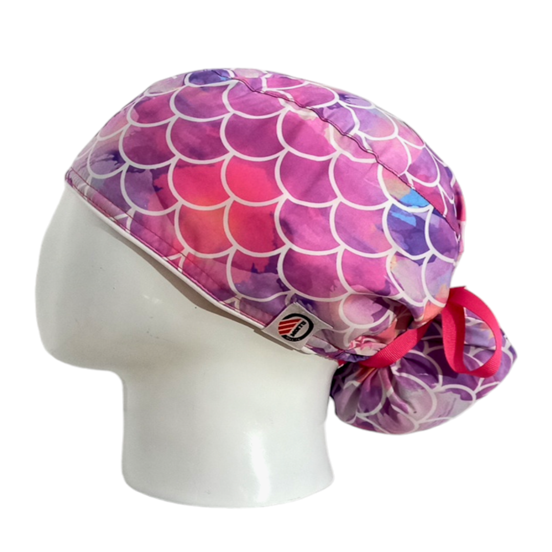 Gorro Quirúrgico Mujer y Portacarnet Escamas Blanco - gorro antifluido para mujer Doctools - foto 1