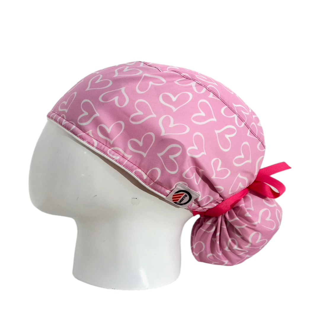 Gorro Quirúrgico Mujer y Portacarnet Corazones Rosa - gorro antifluido para mujer Doctools - foto 1