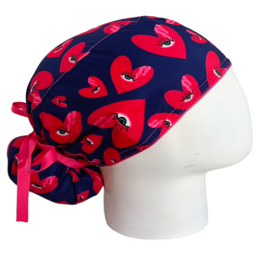 Gorro Quirúrgico Mujer y Portacarnet Corazones y Ojo Turco Azul Oscuro - gorro antifluido para mujer Doctools - foto 2