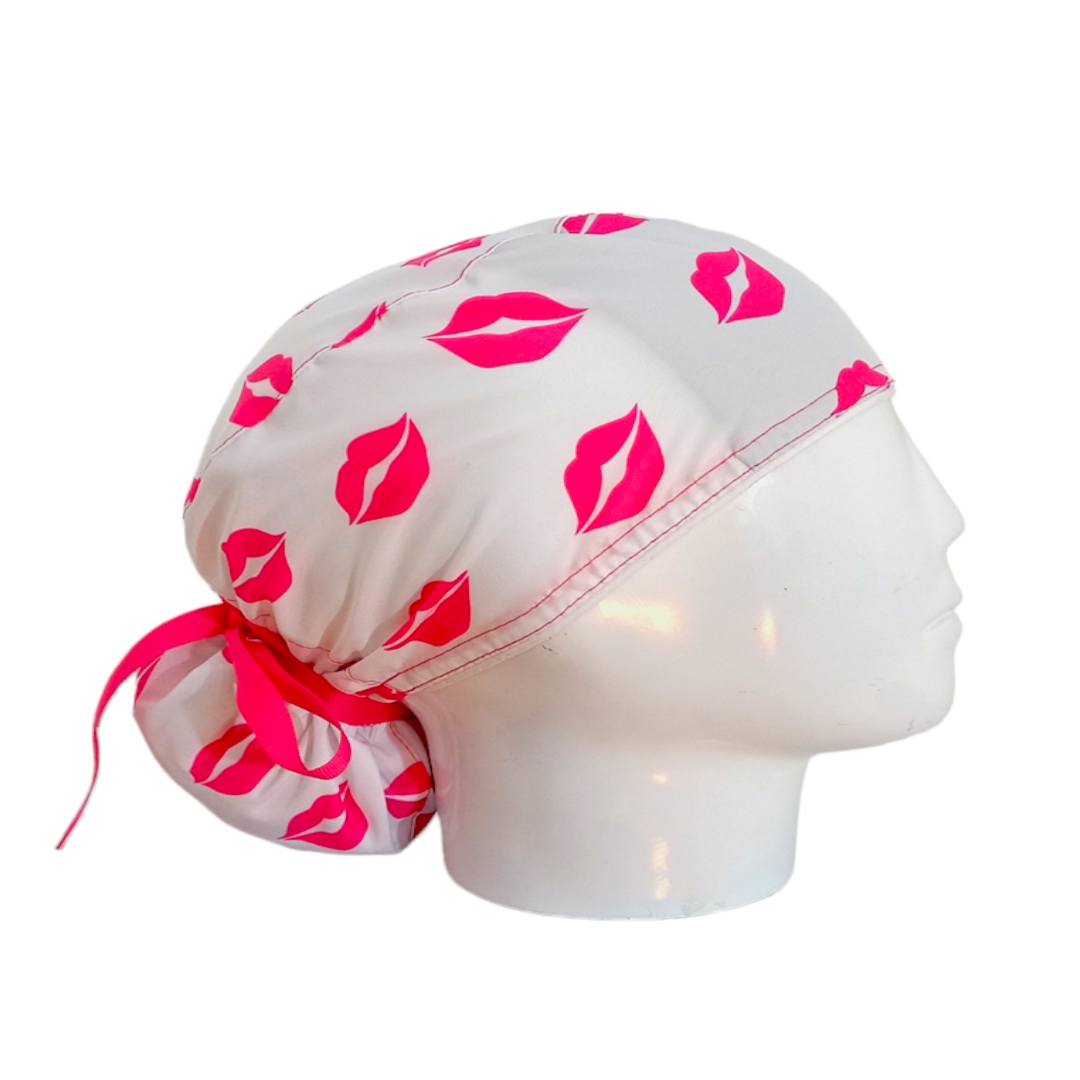 Gorro Quirúrgico Mujer y Portacarnet Besos - gorro antifluido para mujer Doctools - foto 2