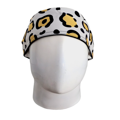 Gorro Quirúrgico Mujer y Portacarnet Animal Print Blanco - gorro antifluido para mujer Doctools - foto 3