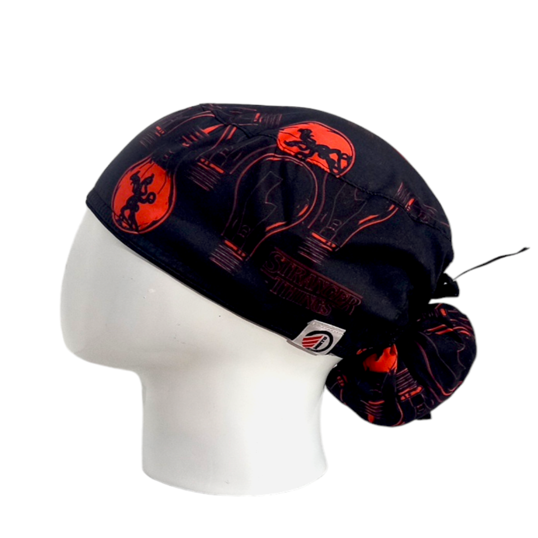 Gorro Quirúrgico Mujer y Portacarnet Stranger Things 1 - gorro antifluido para mujer Doctools - foto 1