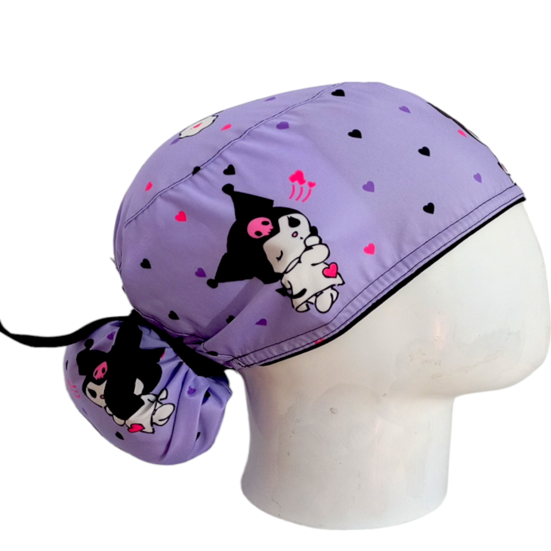 Gorro Quirúrgico Mujer y Portacarnet Kuromi Lila - gorro antifluido para mujer Doctools - foto 2