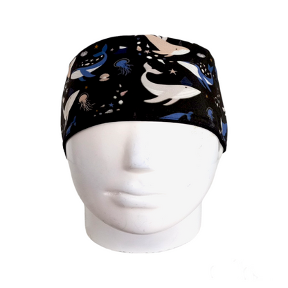 Gorro Quirúrgico Mujer y Portacarnet Ballenas Negro - gorro antifluido para mujer Doctools - foto 3
