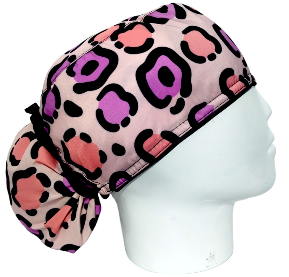 Gorro Quirúrgico Mujer y Portacarnet Animal Print Rosa con Fucsia - gorro antifluido para mujer Doctools - foto 2