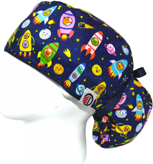 Gorro Quirúrgico Mujer y Portacarnet Cohetes y Animales - gorro antifluido para mujer Doctools - foto 1
