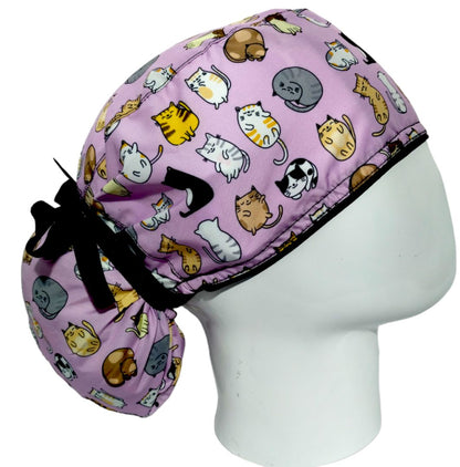 Gorro Quirúrgico Mujer y Portacarnet Gaticos Lila - gorro antifluido para mujer Doctools - foto 2