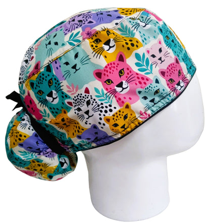 Gorro Quirúrgico Mujer y Portacarnet Leopardos - gorro antifluido para mujer Doctools - foto 2