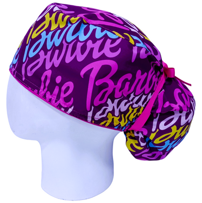 Gorro Quirúrgico Mujer y Portacarnet Barbie Morado - gorro antifluido para mujer Doctools - foto 1