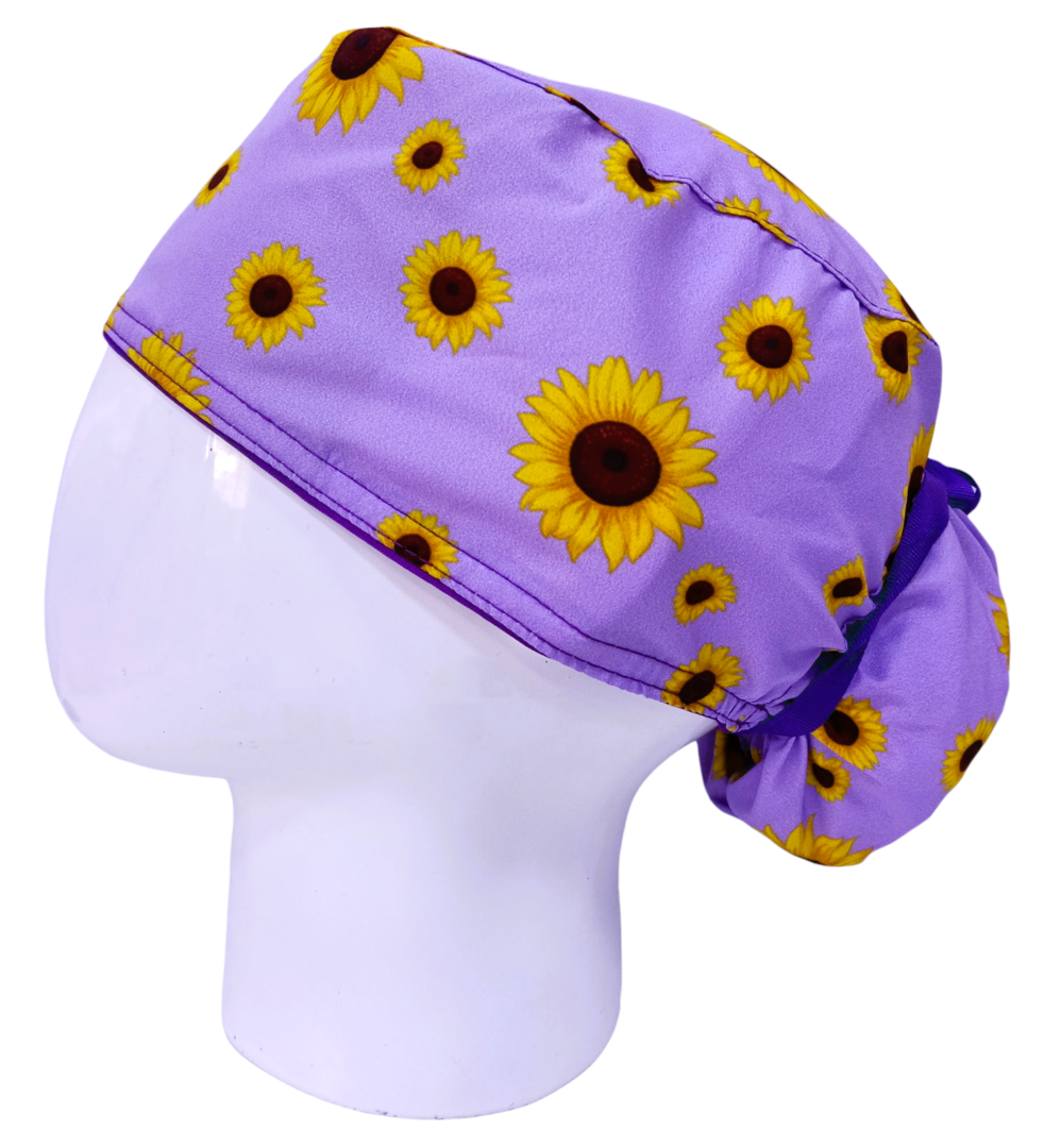 Gorro Quirúrgico Mujer y Portacarnet Girasoles Lila - gorro antifluido para mujer Doctools - foto 1