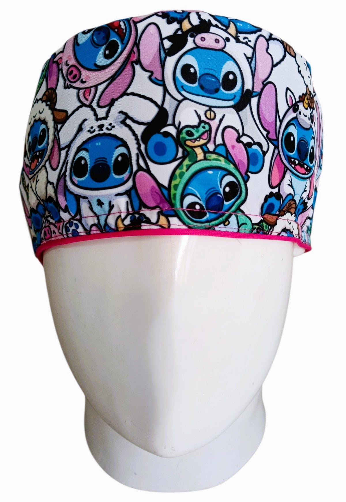 Gorro Quirúrgico Mujer y Portacarnet Stitch Trajes Fucsia - gorro antifluido para mujer Doctools - foto 3