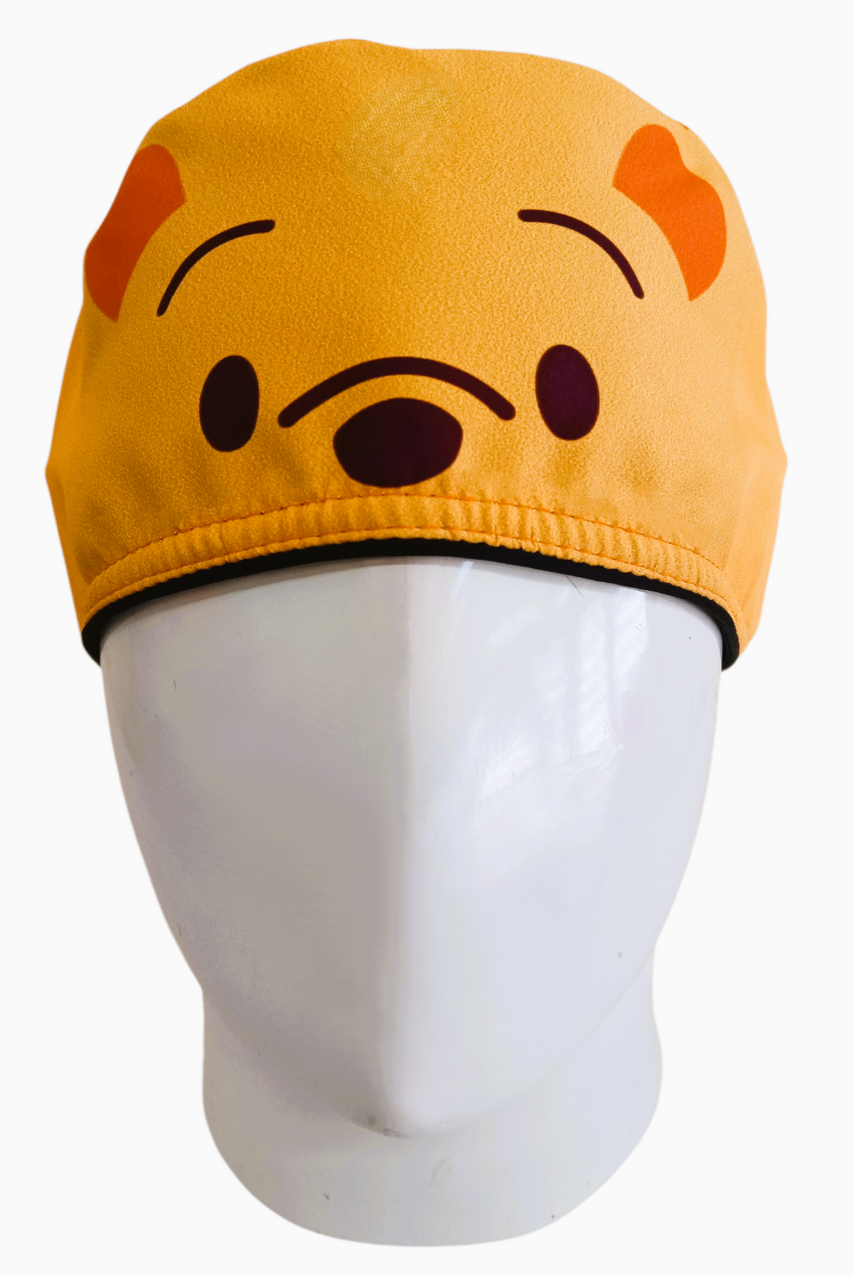 Gorro Quirúrgico Mujer y Portacarnet Winnie Pooh Amarillo - gorro antifluido para mujer Doctools - foto 3