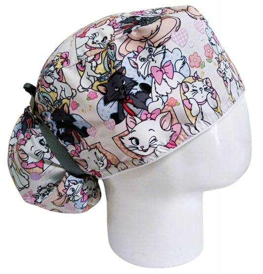 Gorro Quirúrgico Mujer y Portacarnet Marie Gata Flores - gorro antifluido para mujer Doctools - foto 2