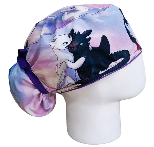 Gorro Quirúrgico Mujer y Portacarnet Chimuelo Dragón Rosa - gorro antifluido para mujer Doctools - foto 2