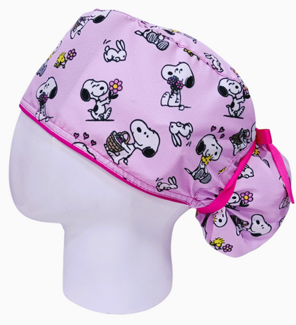 Gorro Quirúrgico Mujer y Portacarnet Snoopy Rosa - gorro antifluido para mujer Doctools - foto 1