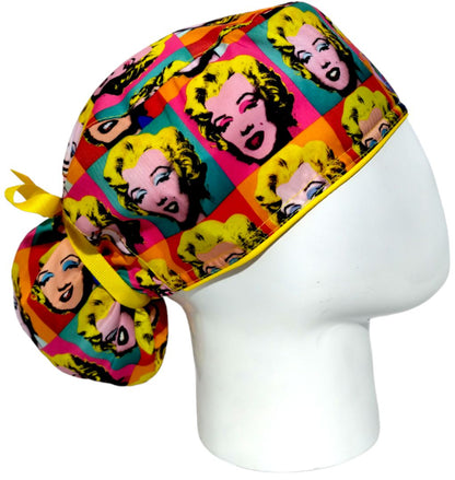 Gorro Quirúrgico Mujer y Portacarnet Marilyn Monroe Amarillo - gorro antifluido para mujer Doctools - foto 2