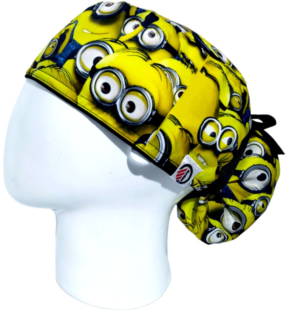 Gorro Quirúrgico Mujer y Portacarnet Minions Caritas - gorro antifluido para mujer Doctools - foto 1