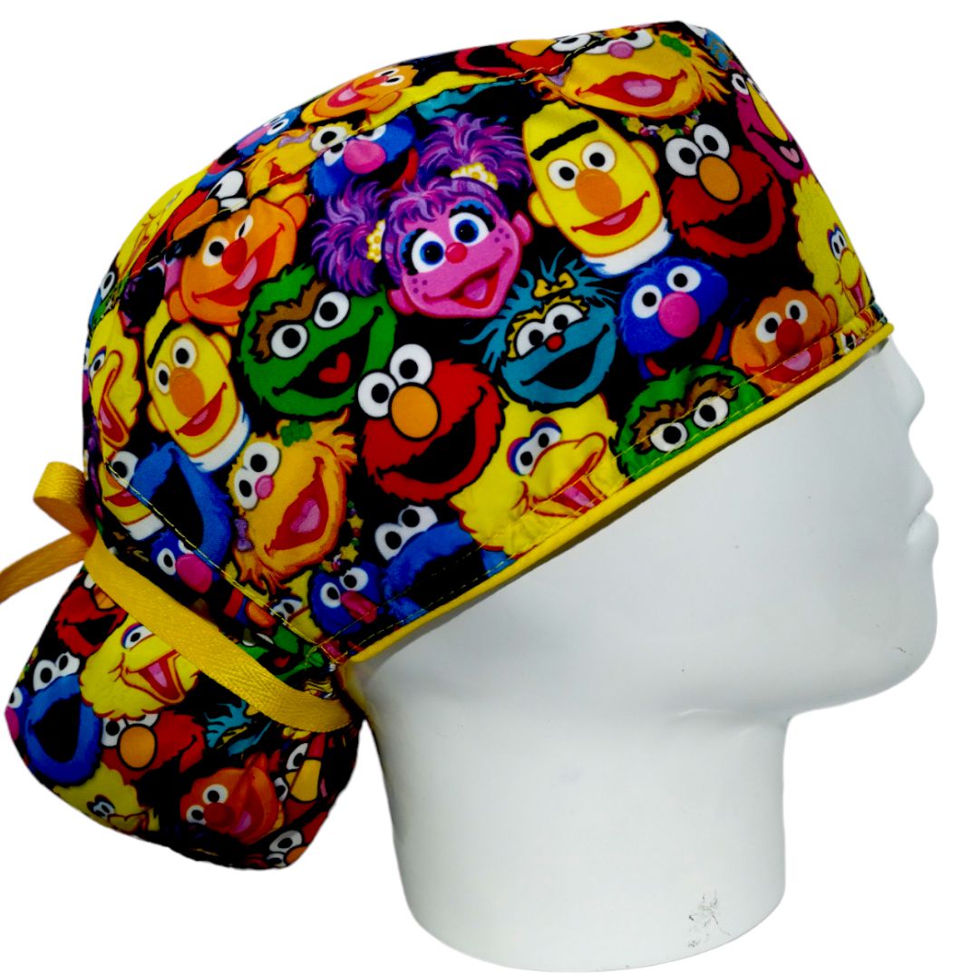 Gorro Quirúrgico Mujer y Portacarnet Plaza Sésamo Personajes - gorro antifluido para mujer Doctools - foto 2