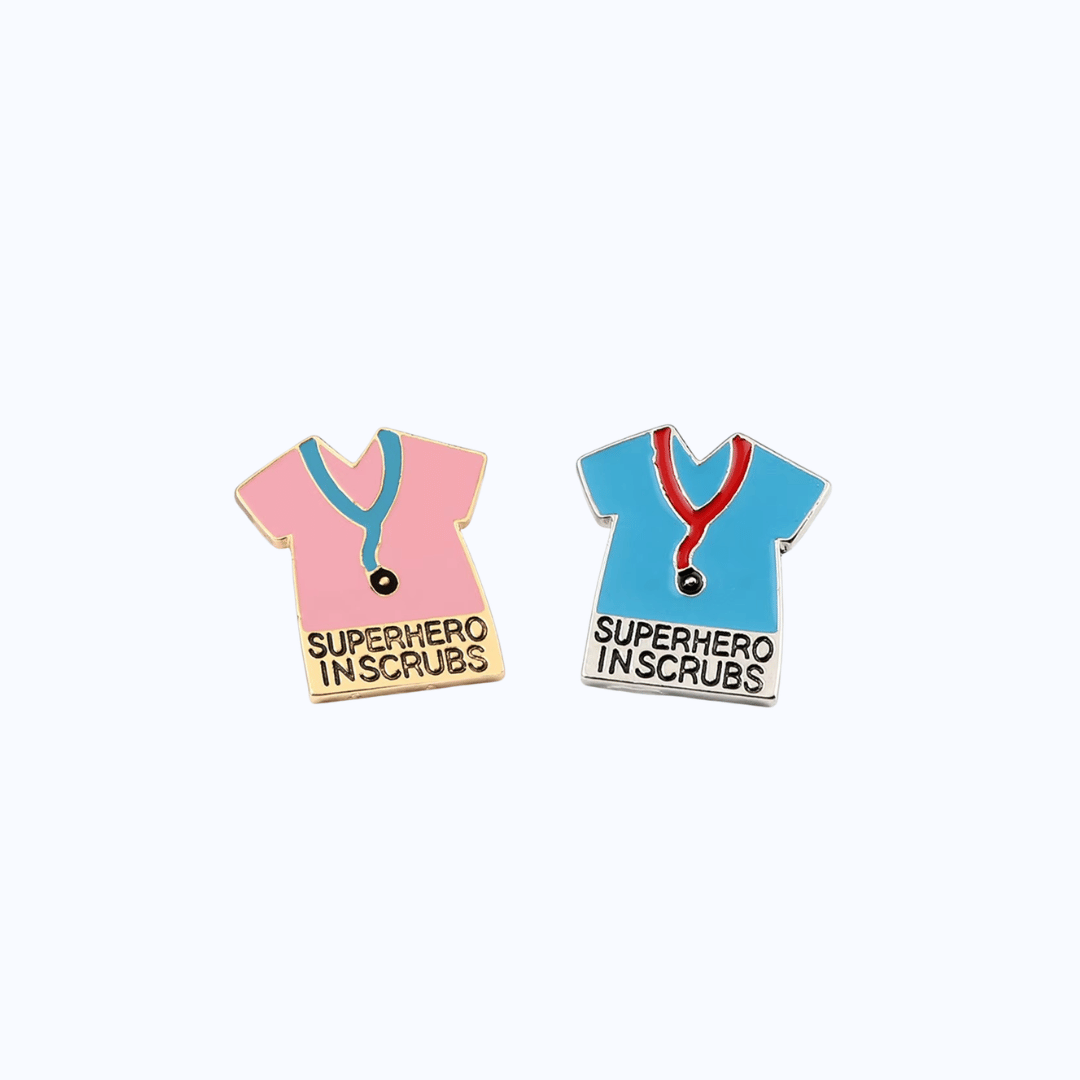 Set x2 Pines Metálicos "Superhero in Scrubs" Rosa y Azul